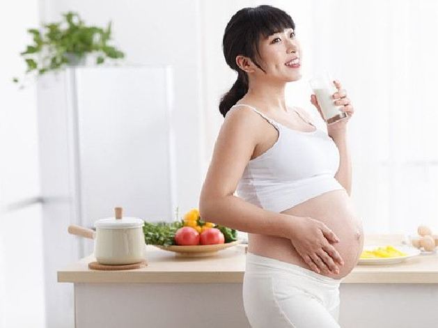 giai ma giac mo thay minh co bau