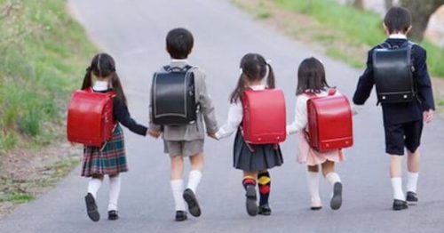 Nằm mơ thấy đi học đánh con gì chính xác nhất