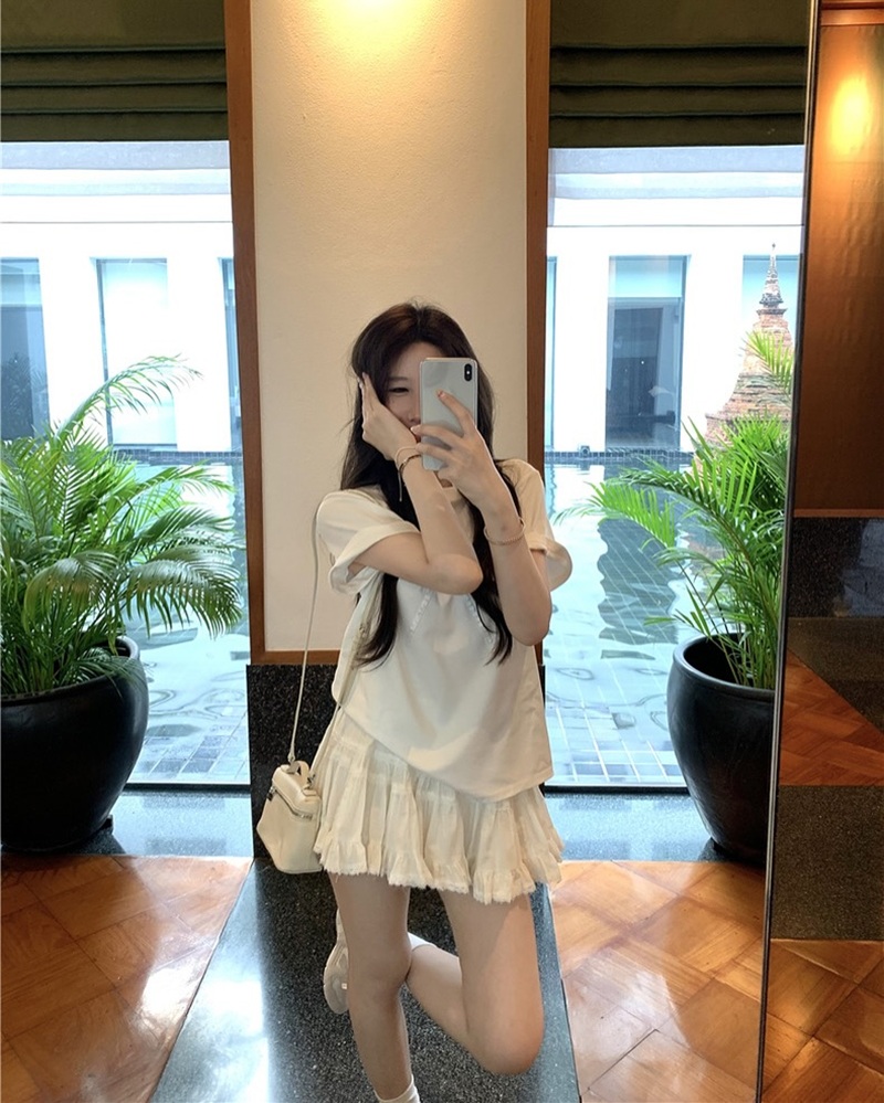gái xinh che mặt mặc váy ngăn