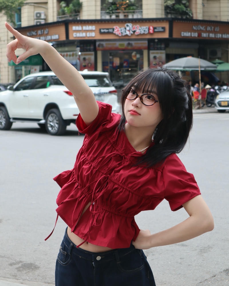 gái xinh đeo kính đẹp