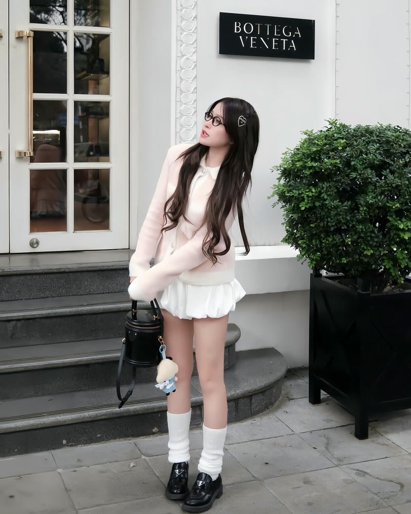 gái xinh đeo kính hd